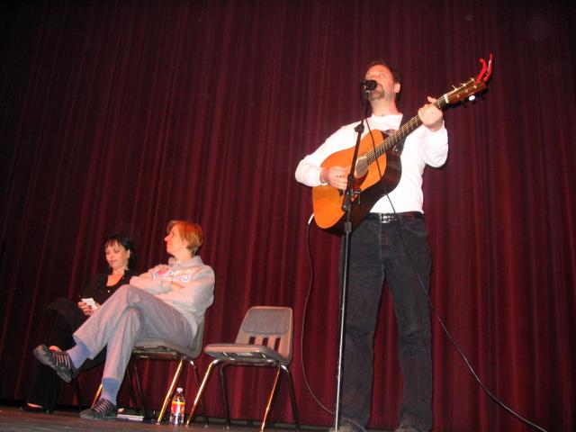 David Onstage with Cindy & Danita