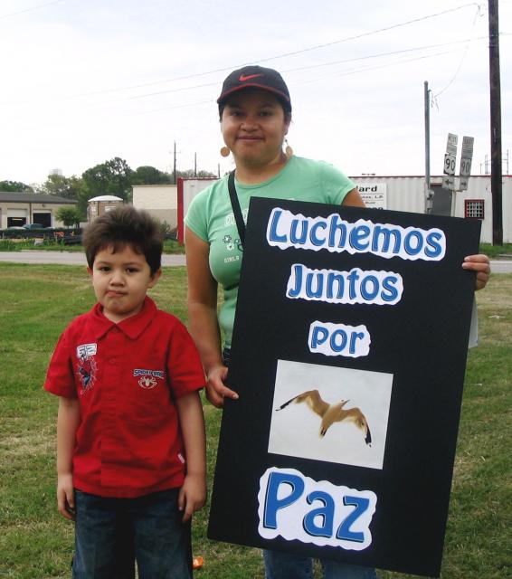 "Lunchemos Juntos por Paz"